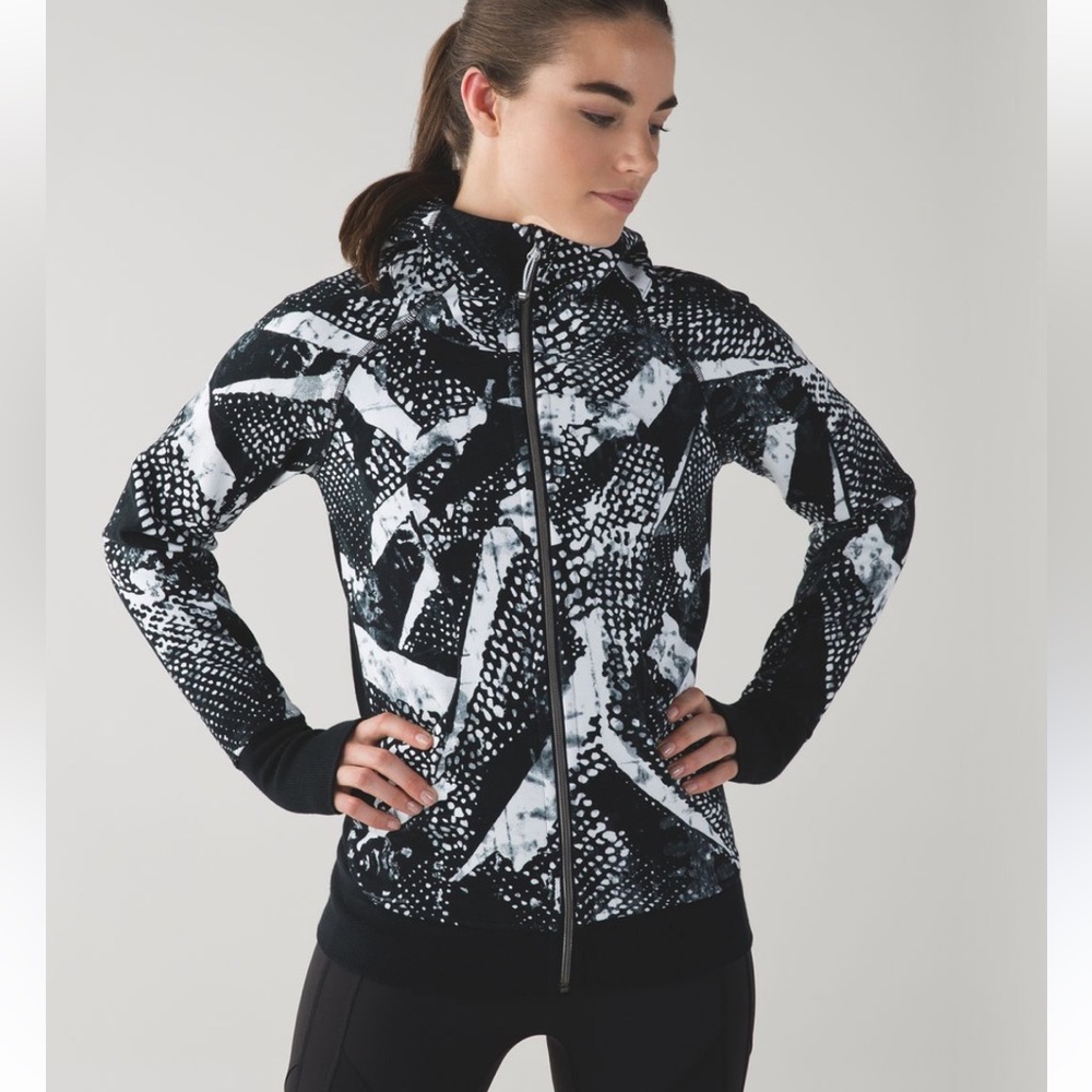 Lululemon Scuba Hoodie III in Static Mist White/Black